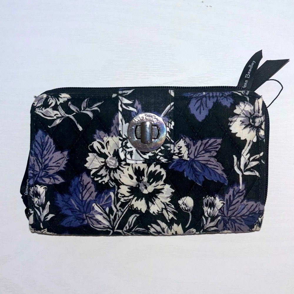 Vera Bradley RFID Turnlock Wallet in Frosted Floral